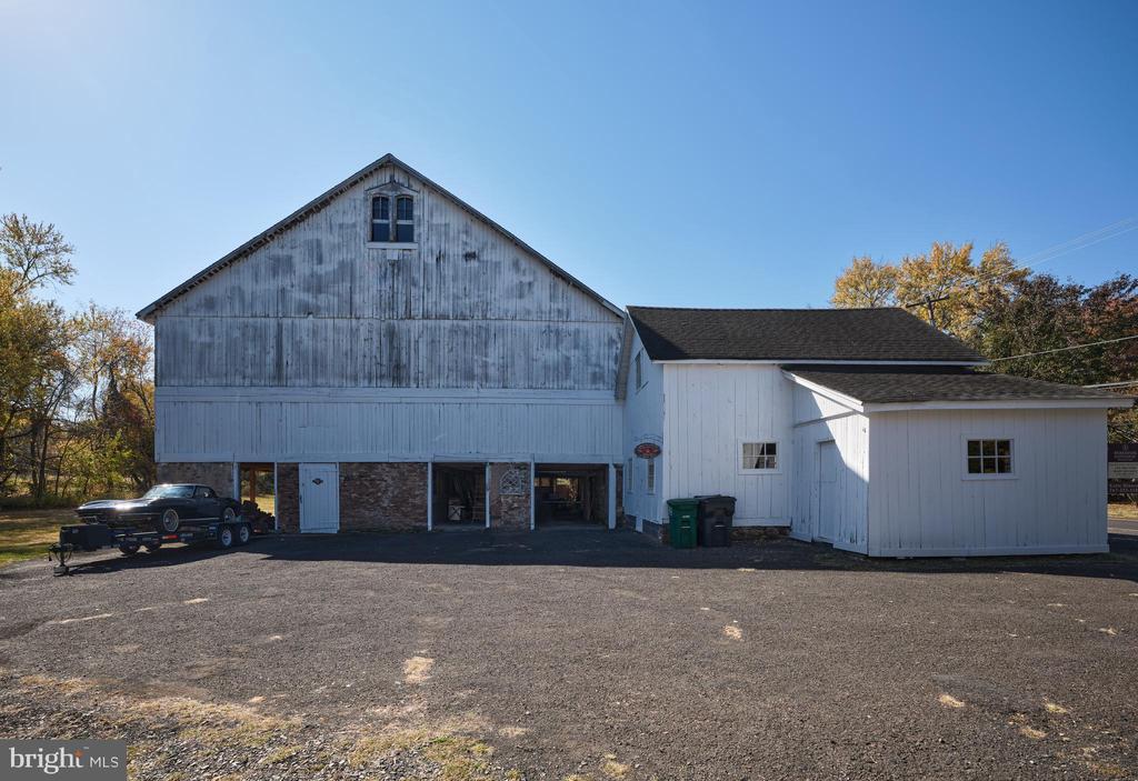 1321 SPENCER ROAD
