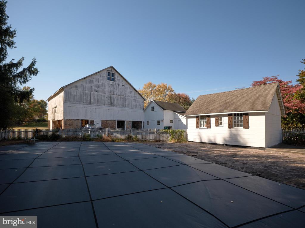 1321 SPENCER ROAD