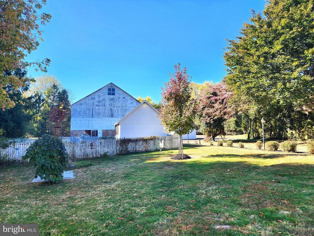1321 SPENCER ROAD