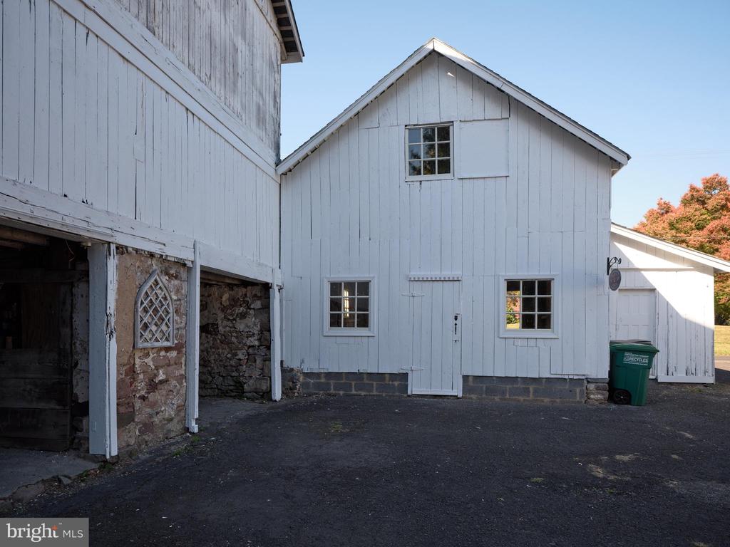 1321 SPENCER ROAD