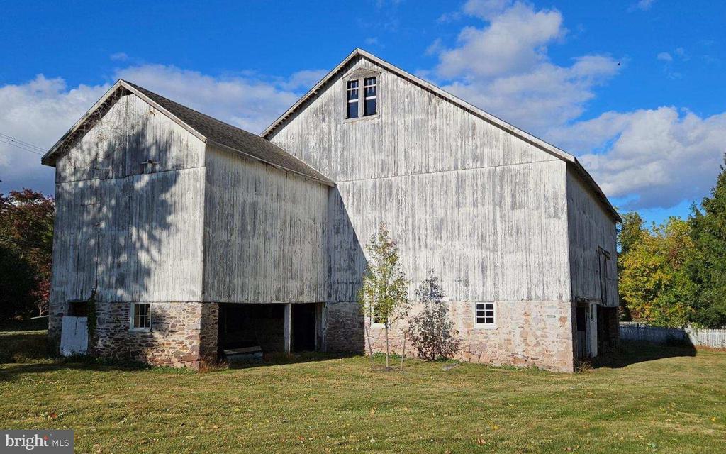 1321 SPENCER ROAD