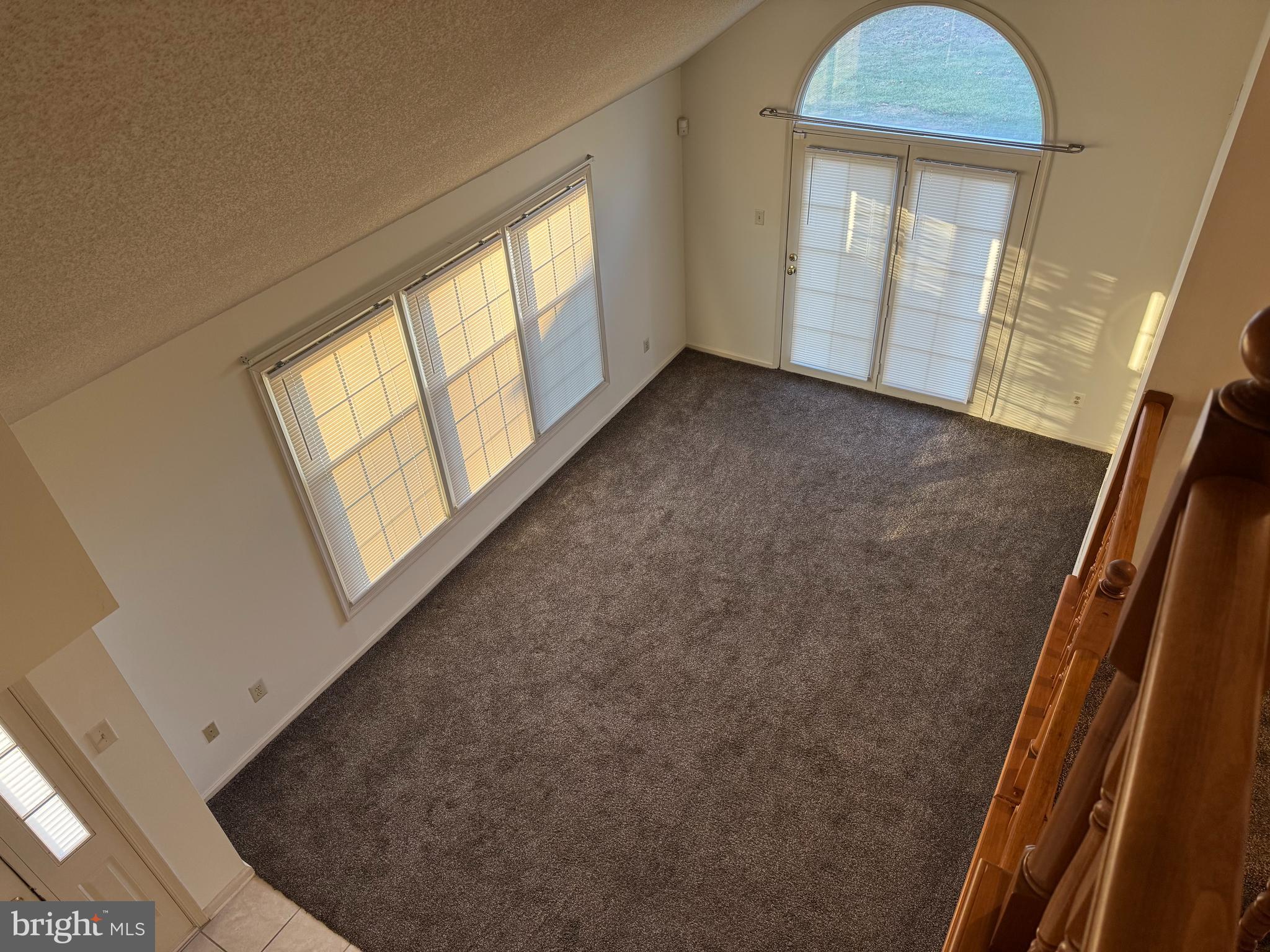 41 WALTON CT