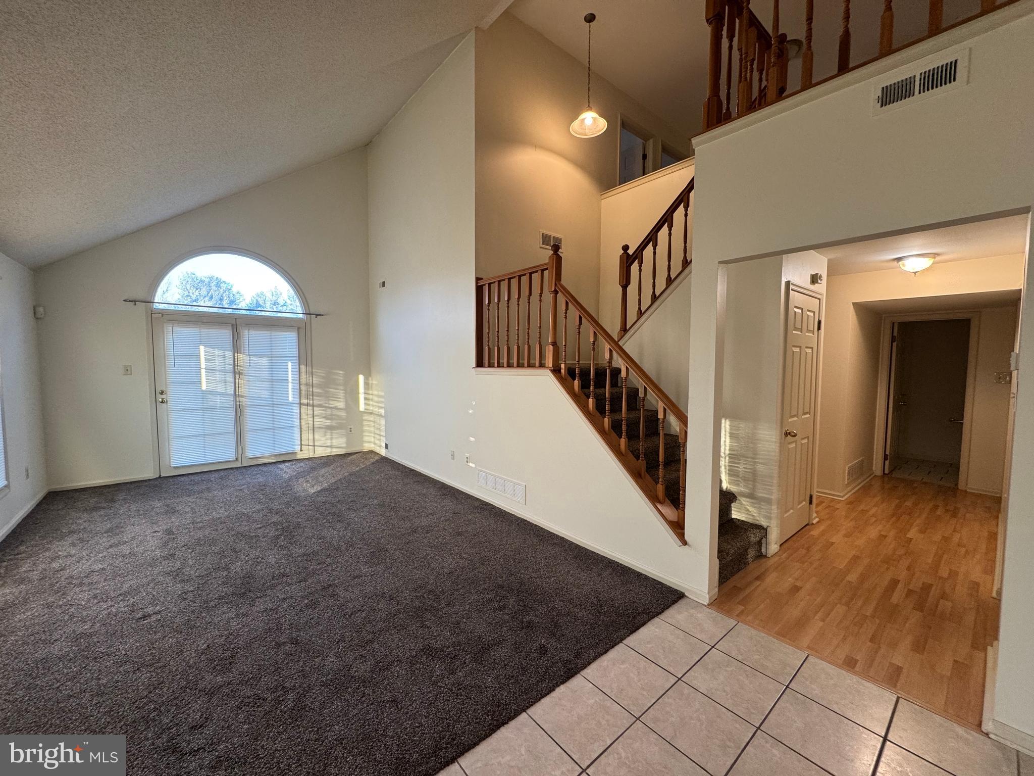41 WALTON CT