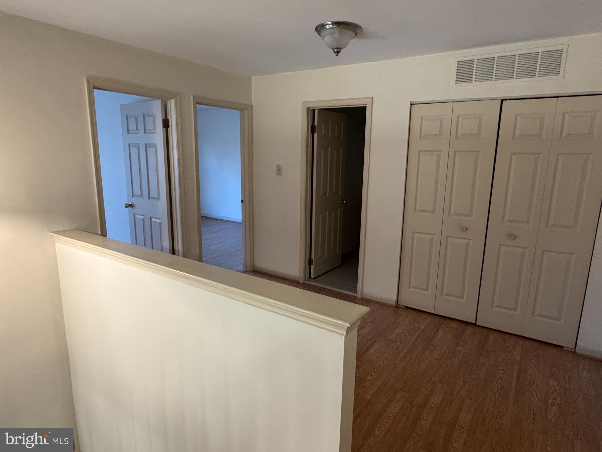 41 WALTON CT