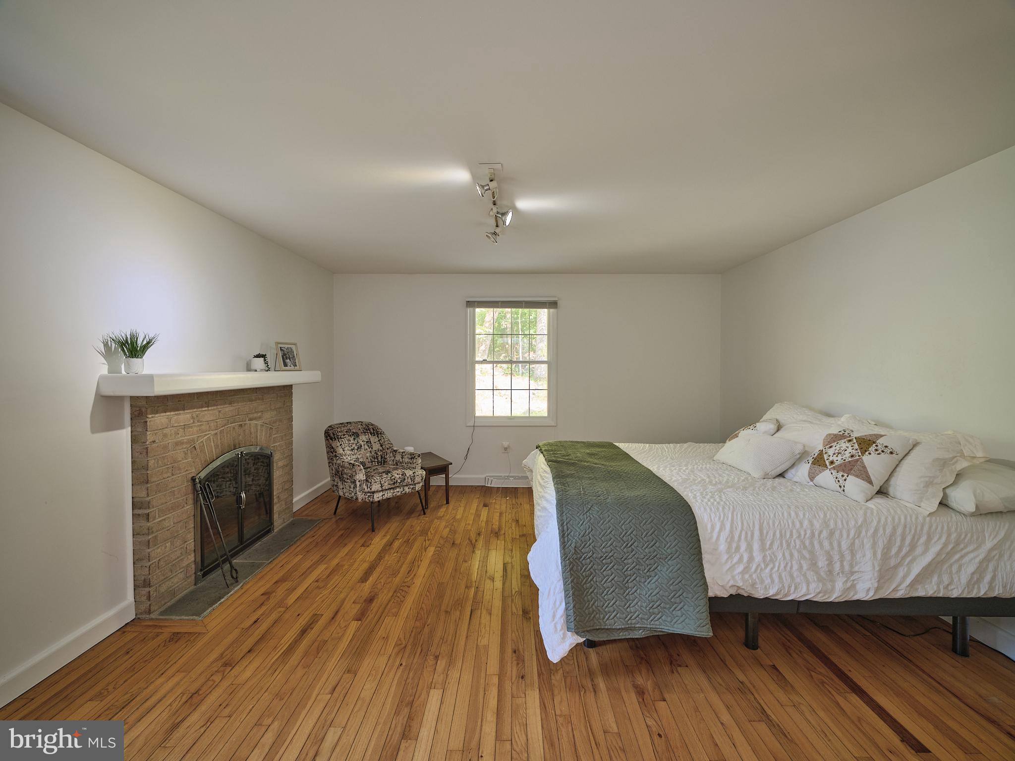 3418 GREAT OAKS RD
