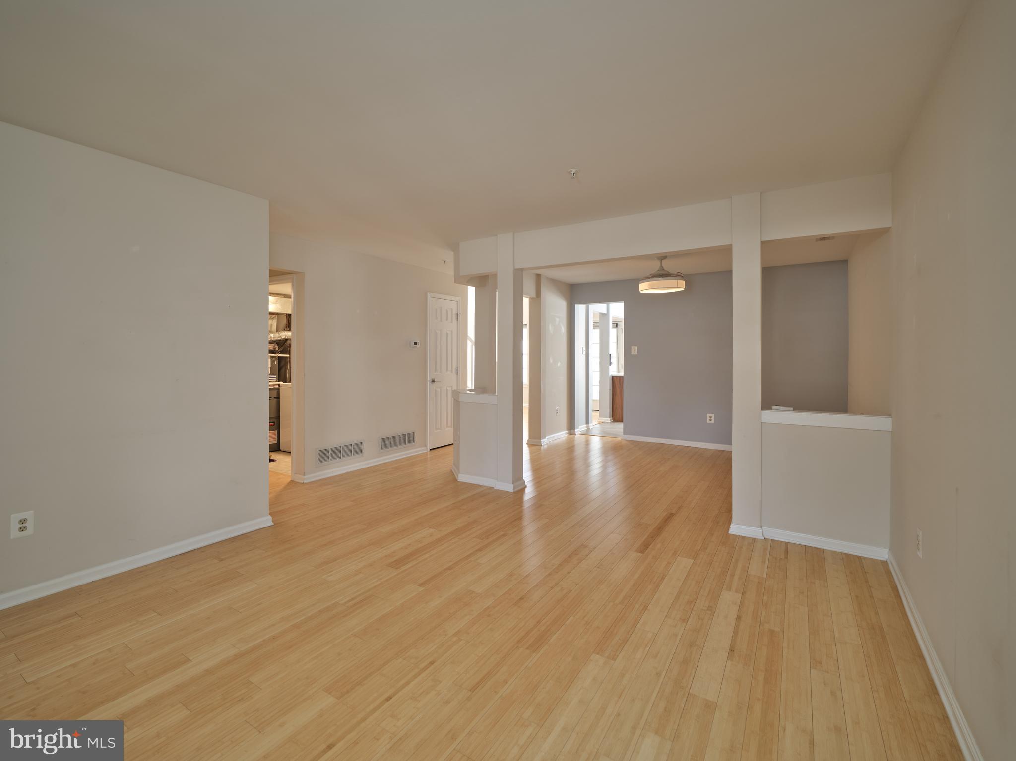 509 WATERFORD CT #82