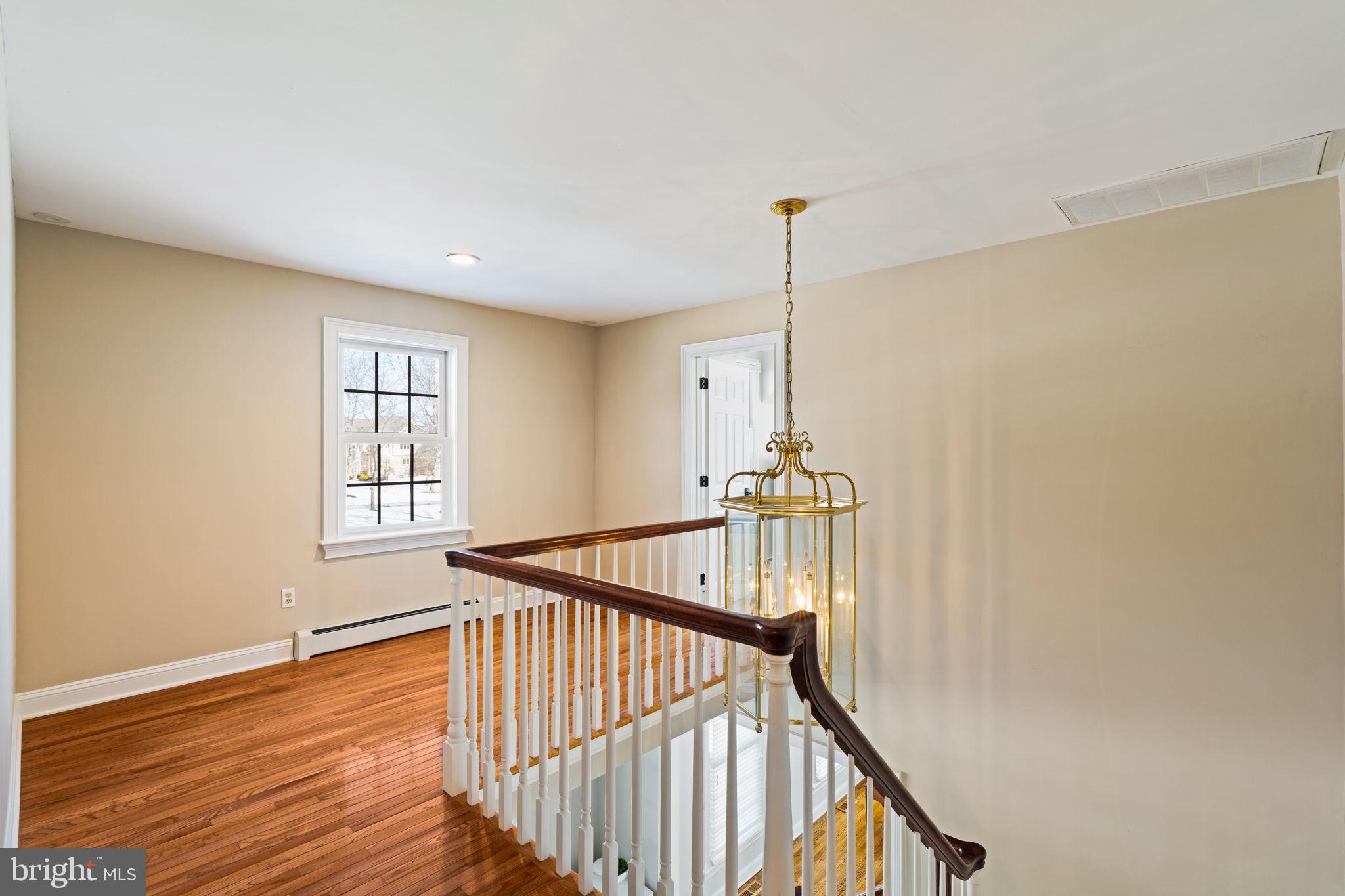 7 Valley View Dr