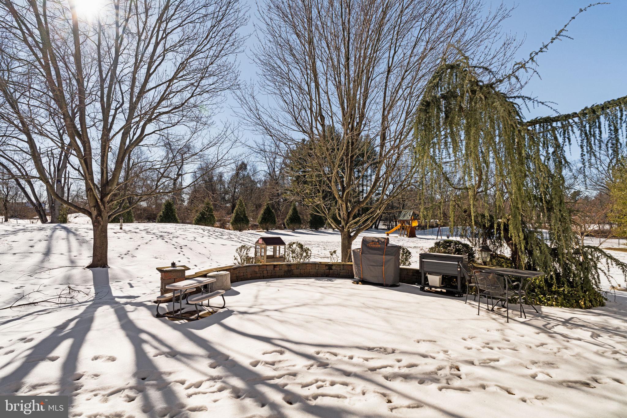 7 Valley View Dr