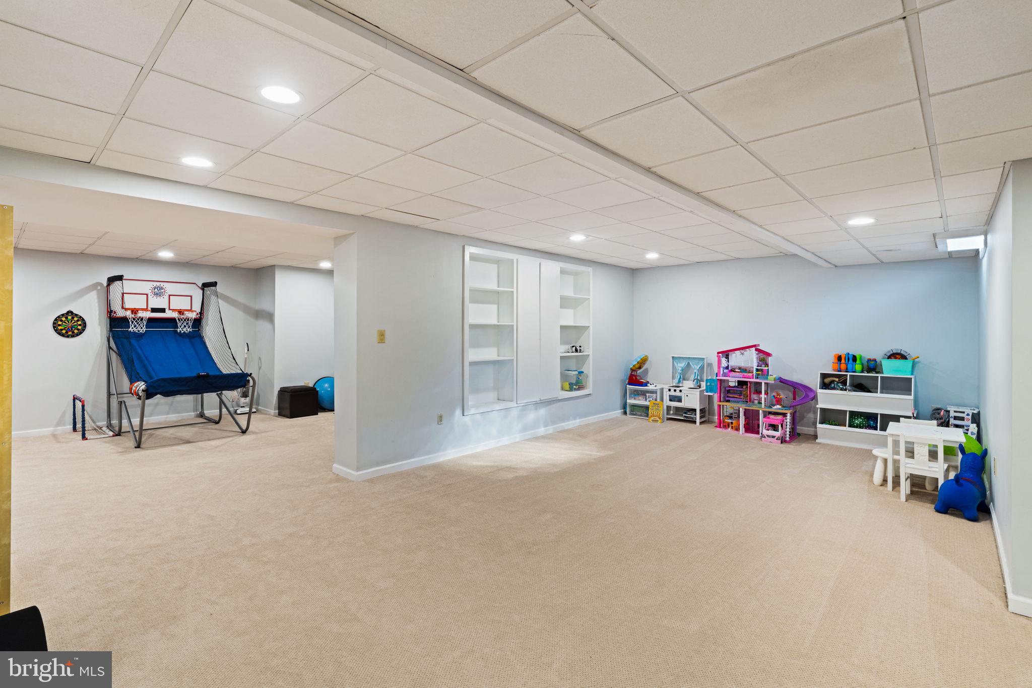 7 Valley View Dr