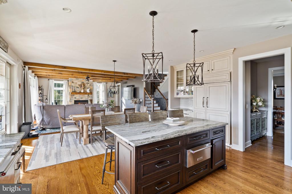1406 Wrightstown Rd