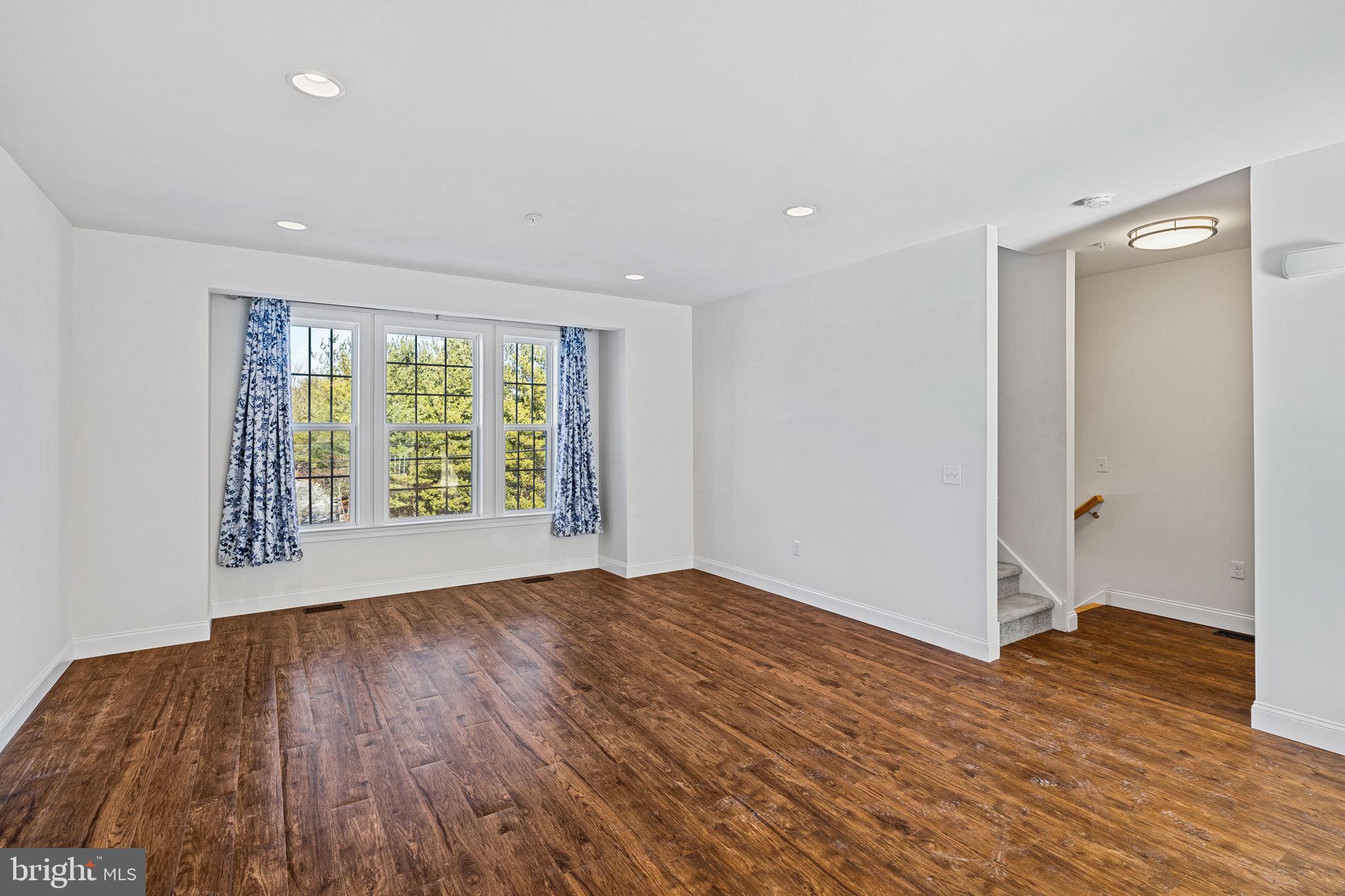 26 Hamilton St