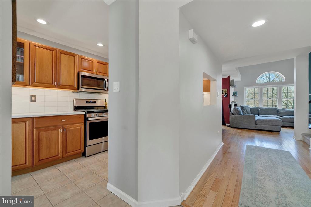 27 PARKVIEW WAY