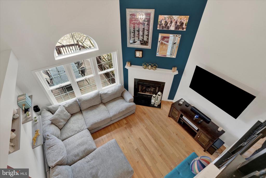 27 PARKVIEW WAY