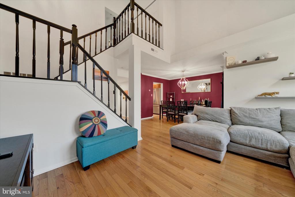 27 PARKVIEW WAY
