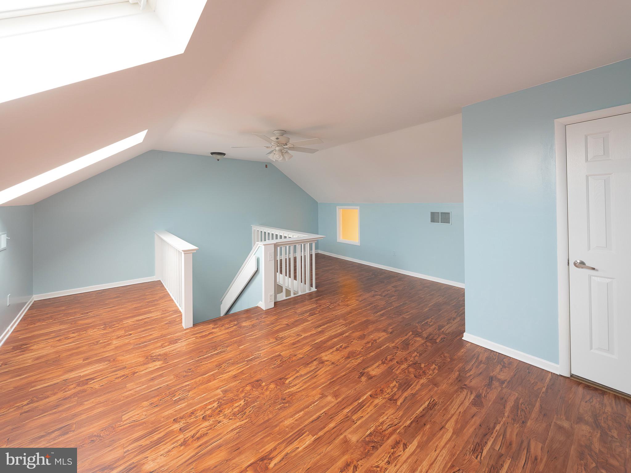 7 INGHAM WAY