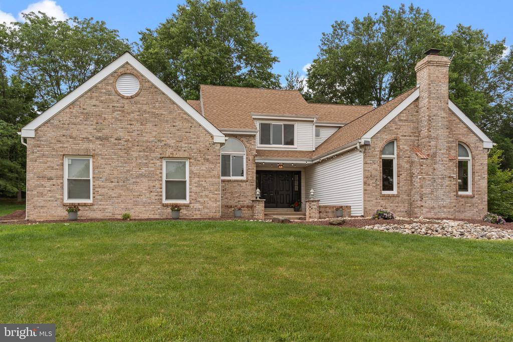 44 W Windrose Dr