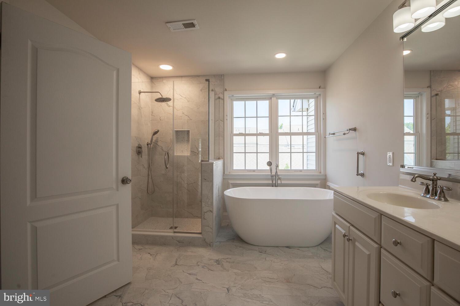 3048 E DORCHESTER ST #85