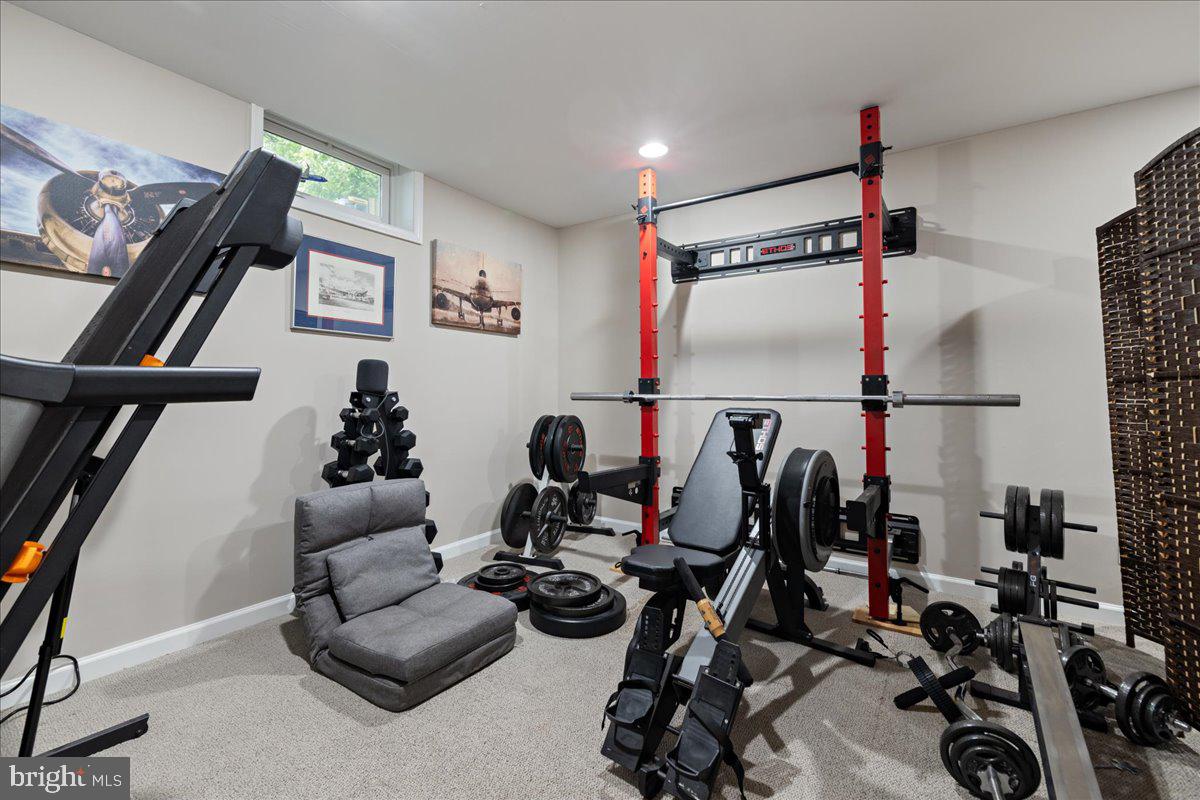 10 EAGLETON FARM ROAD