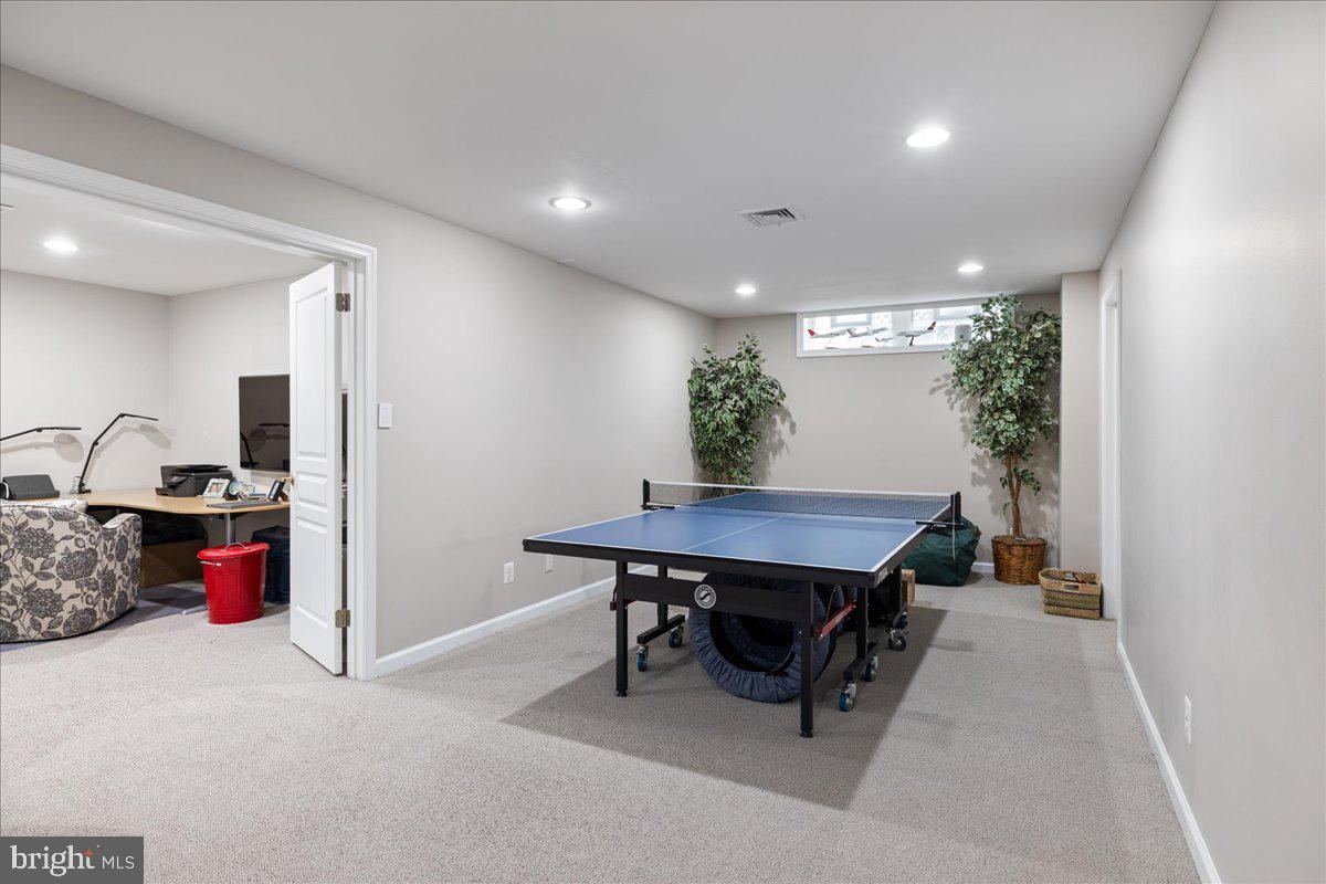 10 EAGLETON FARM ROAD