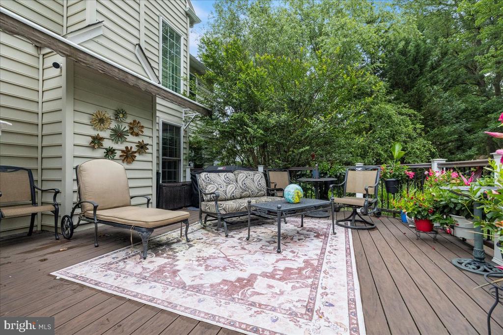 10 EAGLETON FARM ROAD