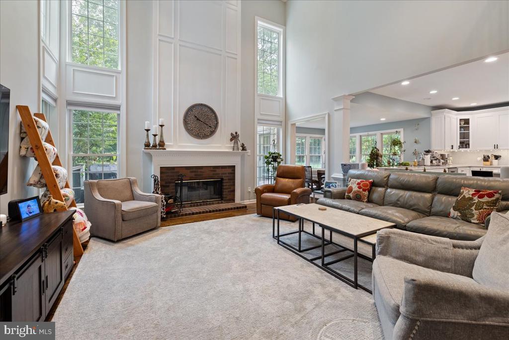 10 EAGLETON FARM ROAD