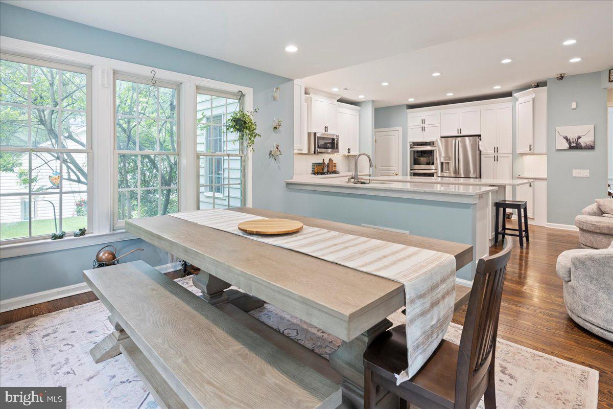 10 EAGLETON FARM ROAD