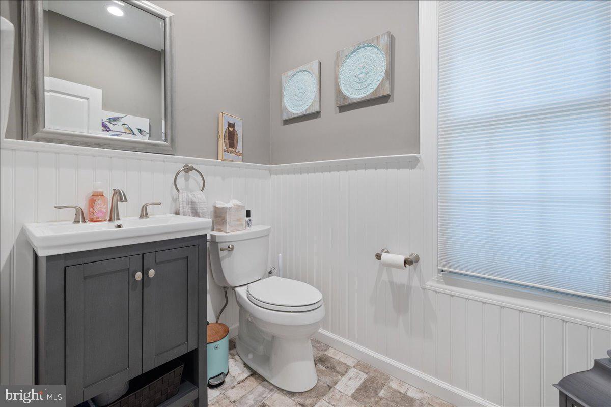 10 EAGLETON FARM ROAD