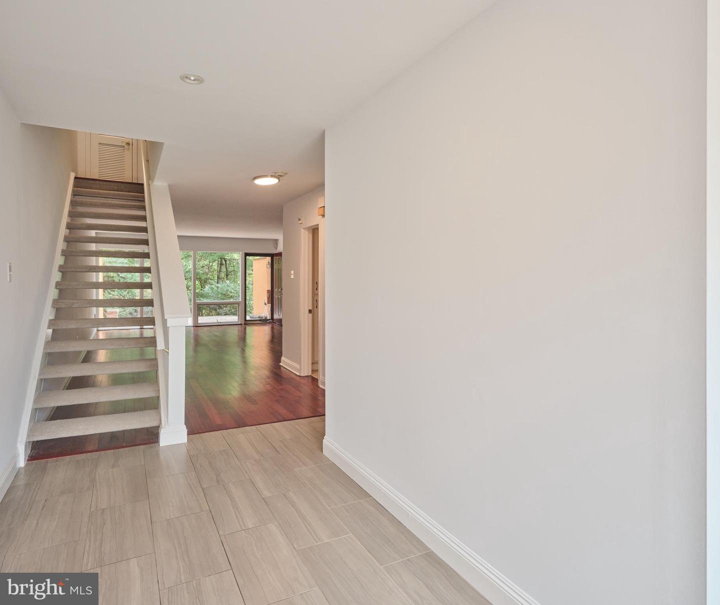 27 Arden Way