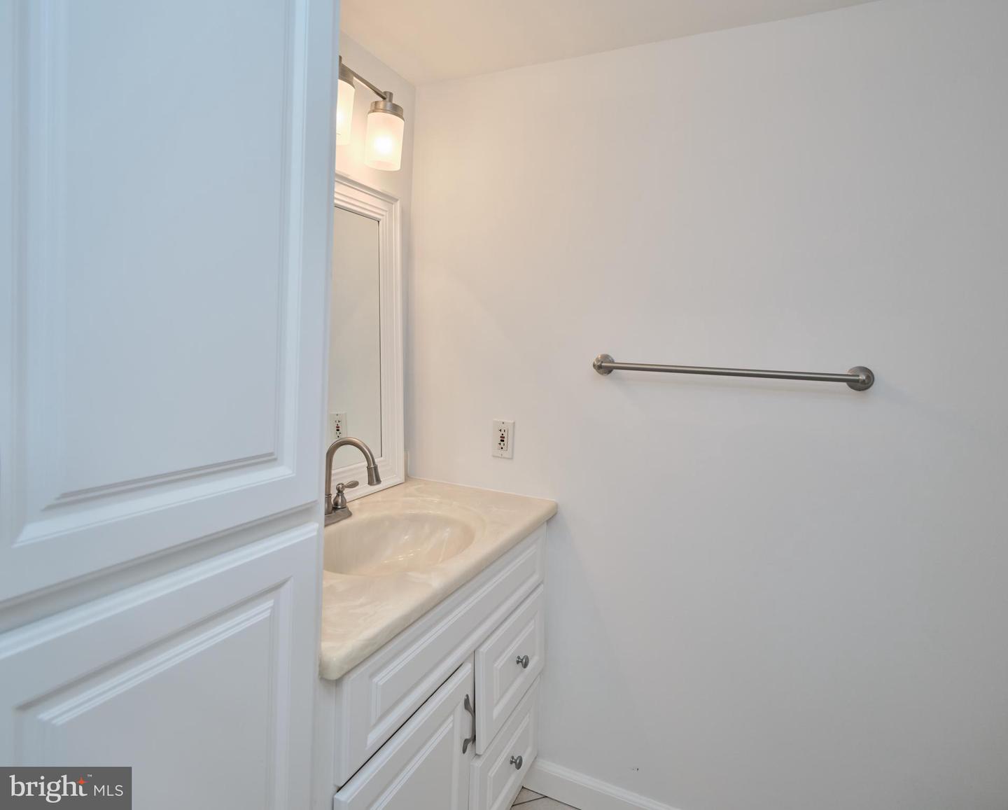 27 Arden Way
