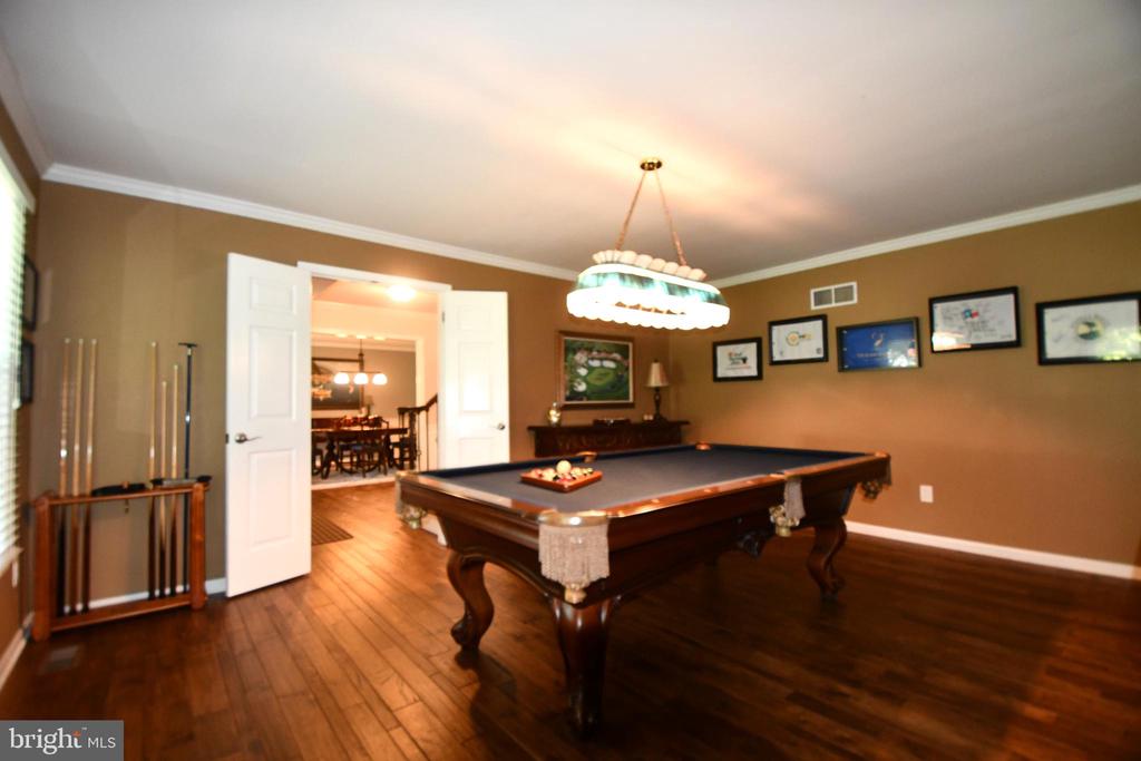 709 WYNNEWOOD DRIVE