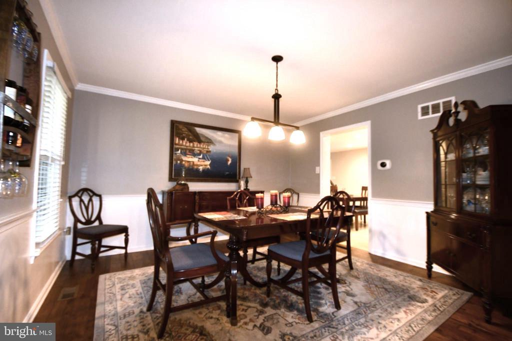 709 WYNNEWOOD DRIVE