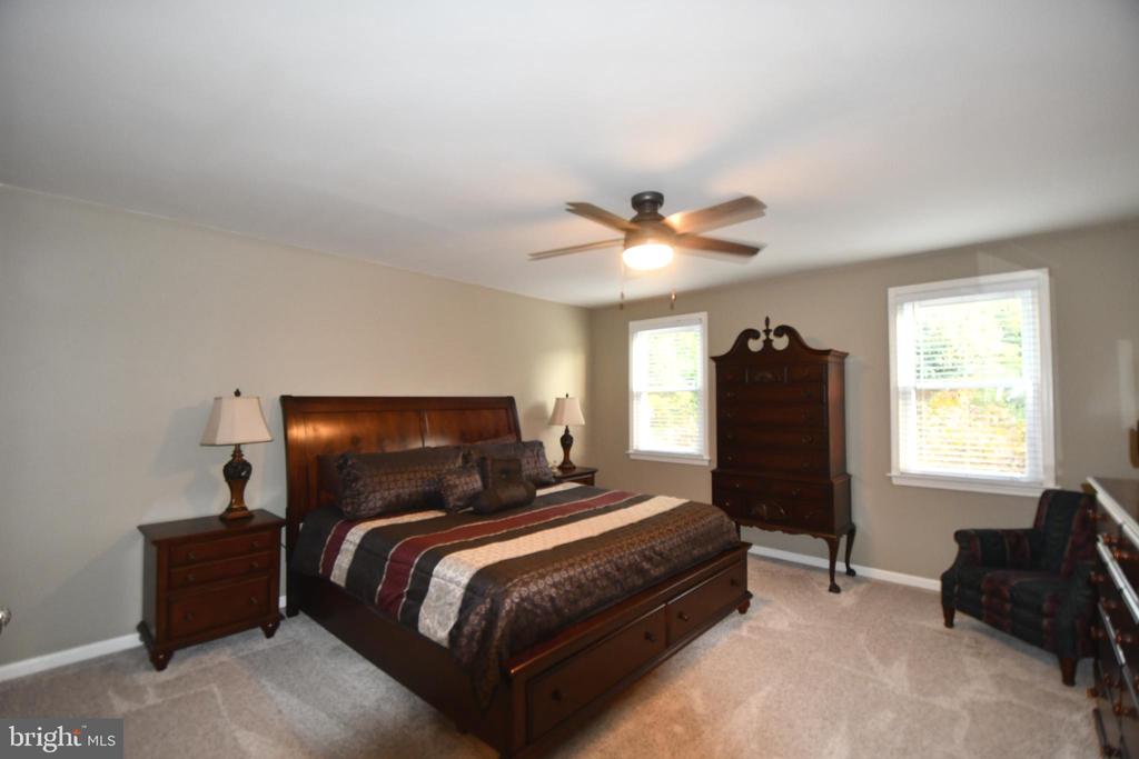 709 WYNNEWOOD DRIVE