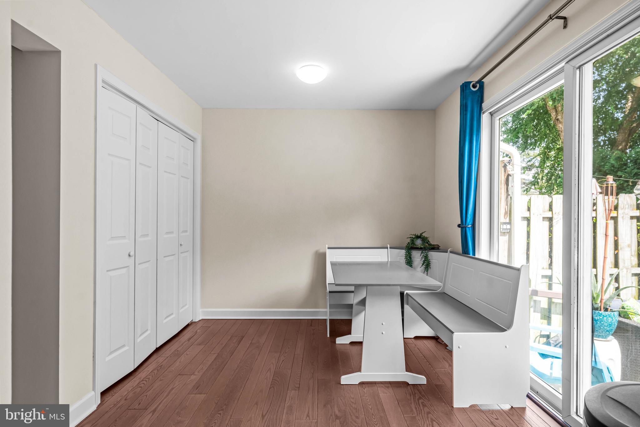 17 WASHINGTON SQUARE