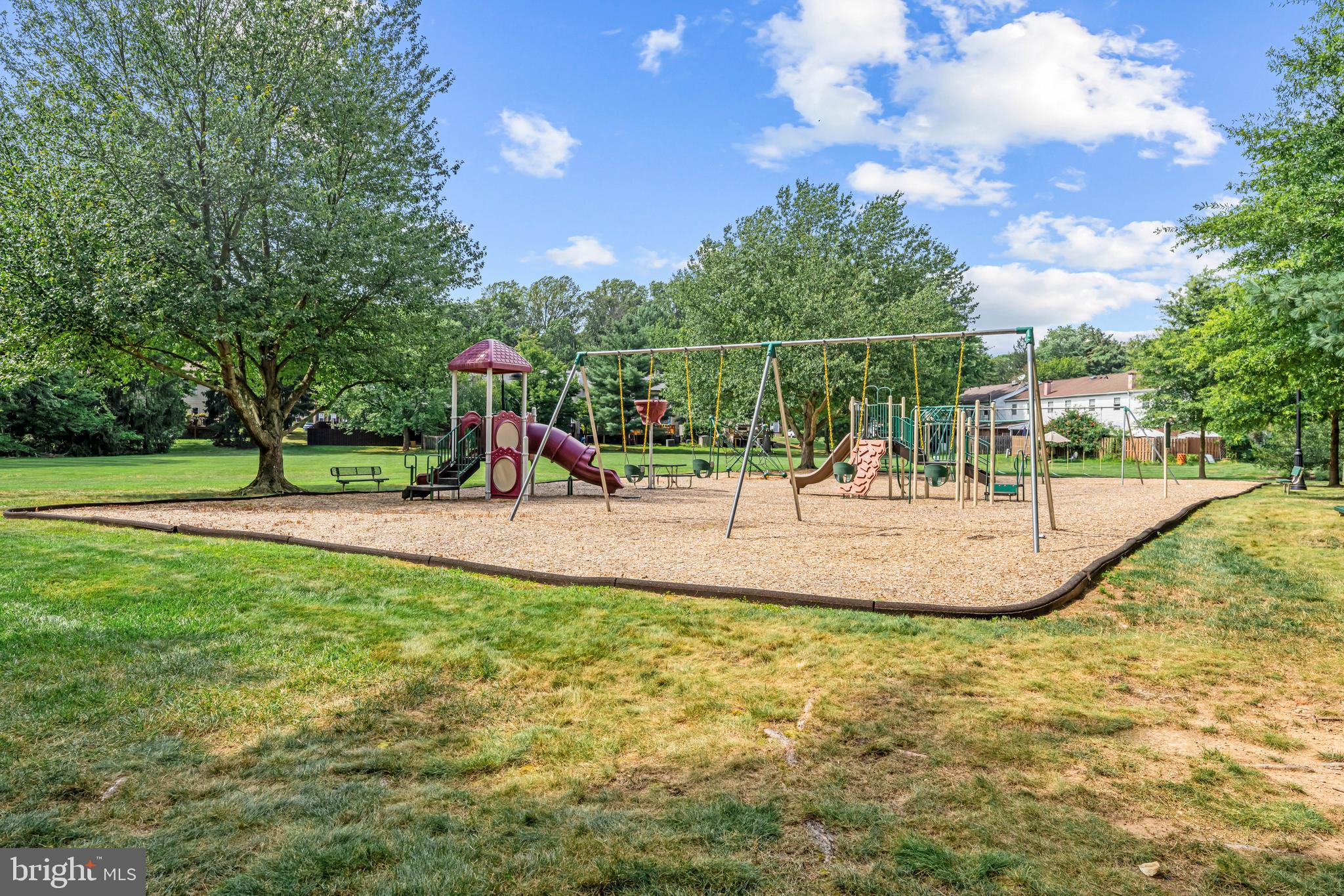 17 WASHINGTON SQUARE