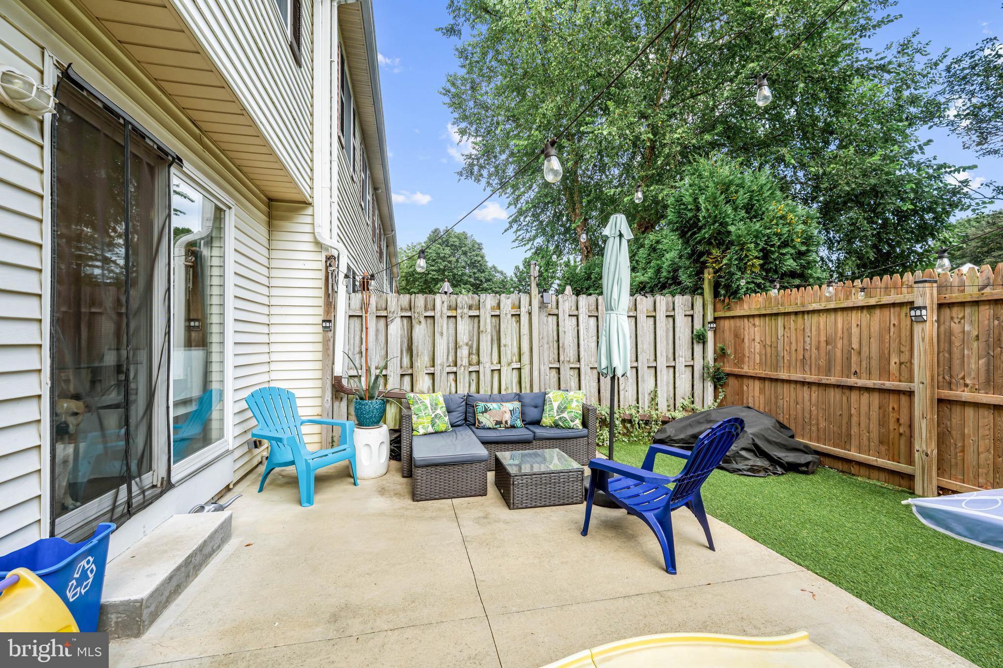 17 WASHINGTON SQUARE