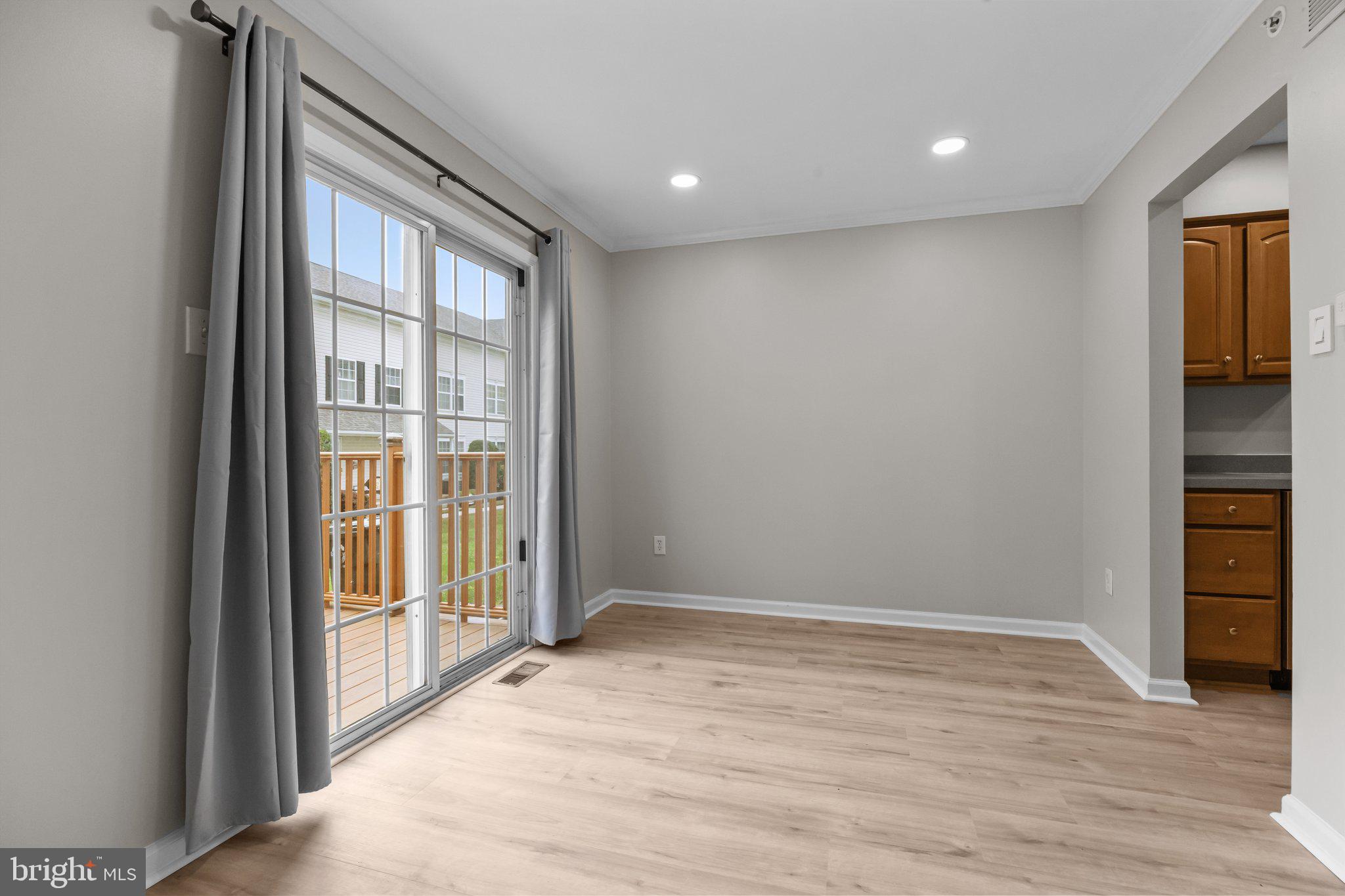 115 GOLDFINCH CT #237