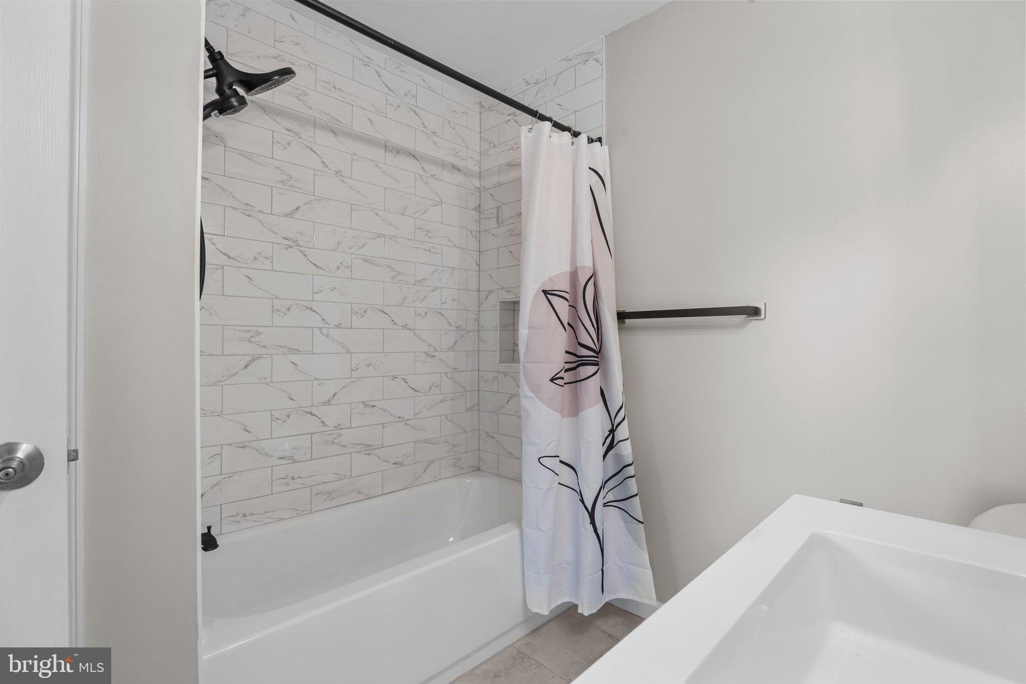 115 GOLDFINCH CT #237