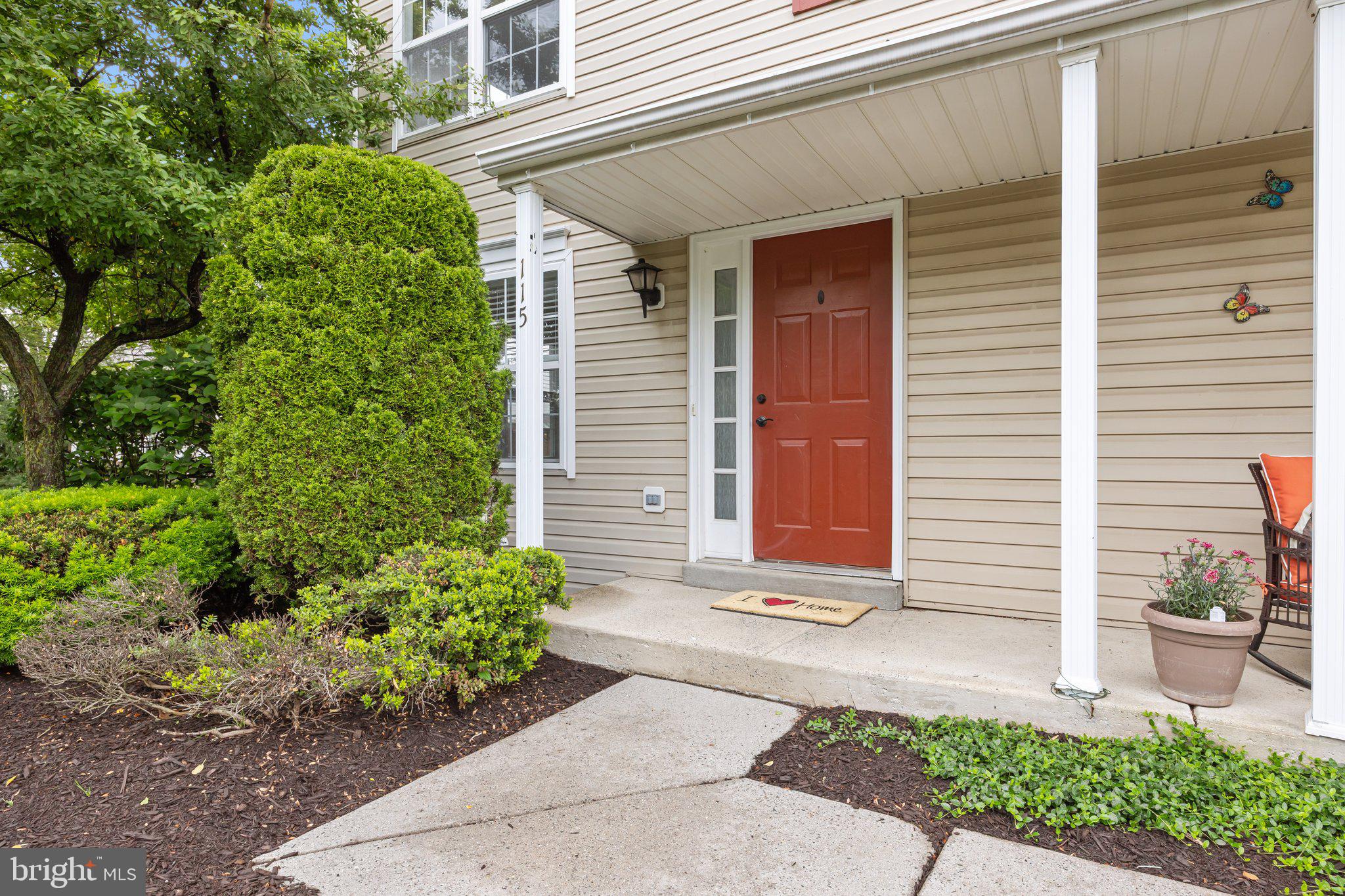 115 GOLDFINCH CT #237