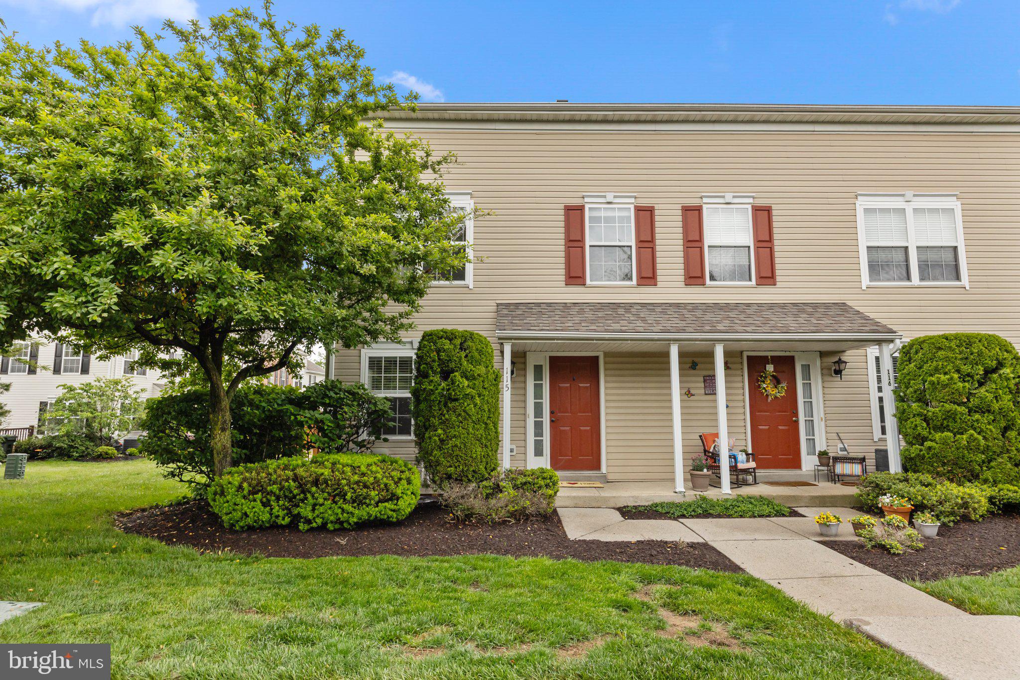 115 GOLDFINCH CT #237