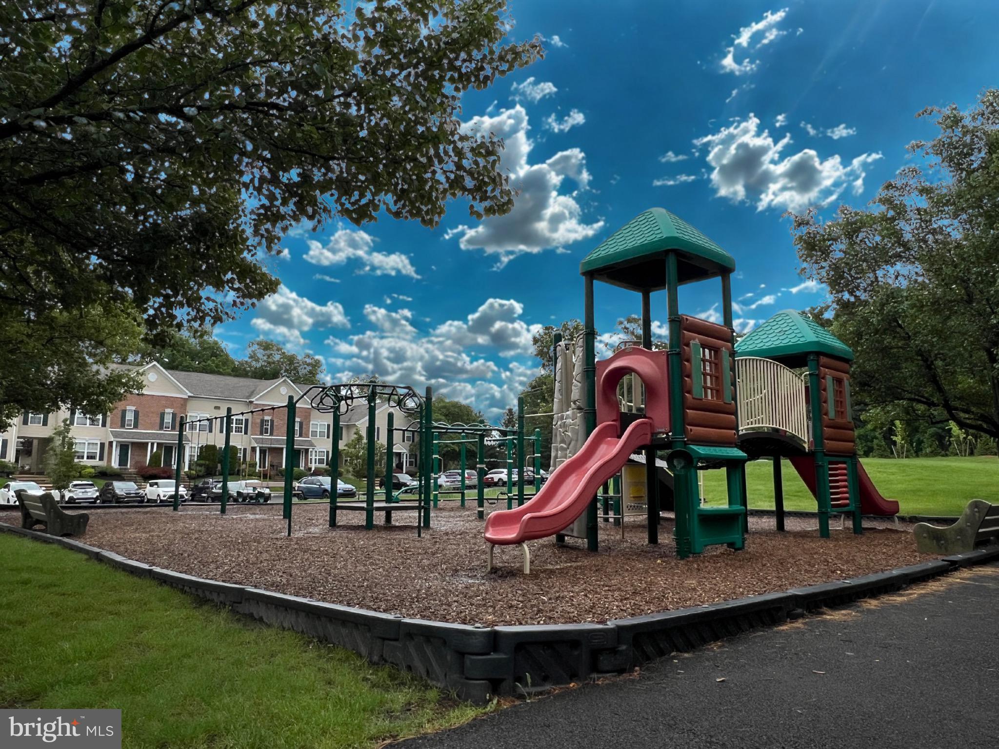 115 GOLDFINCH CT #237