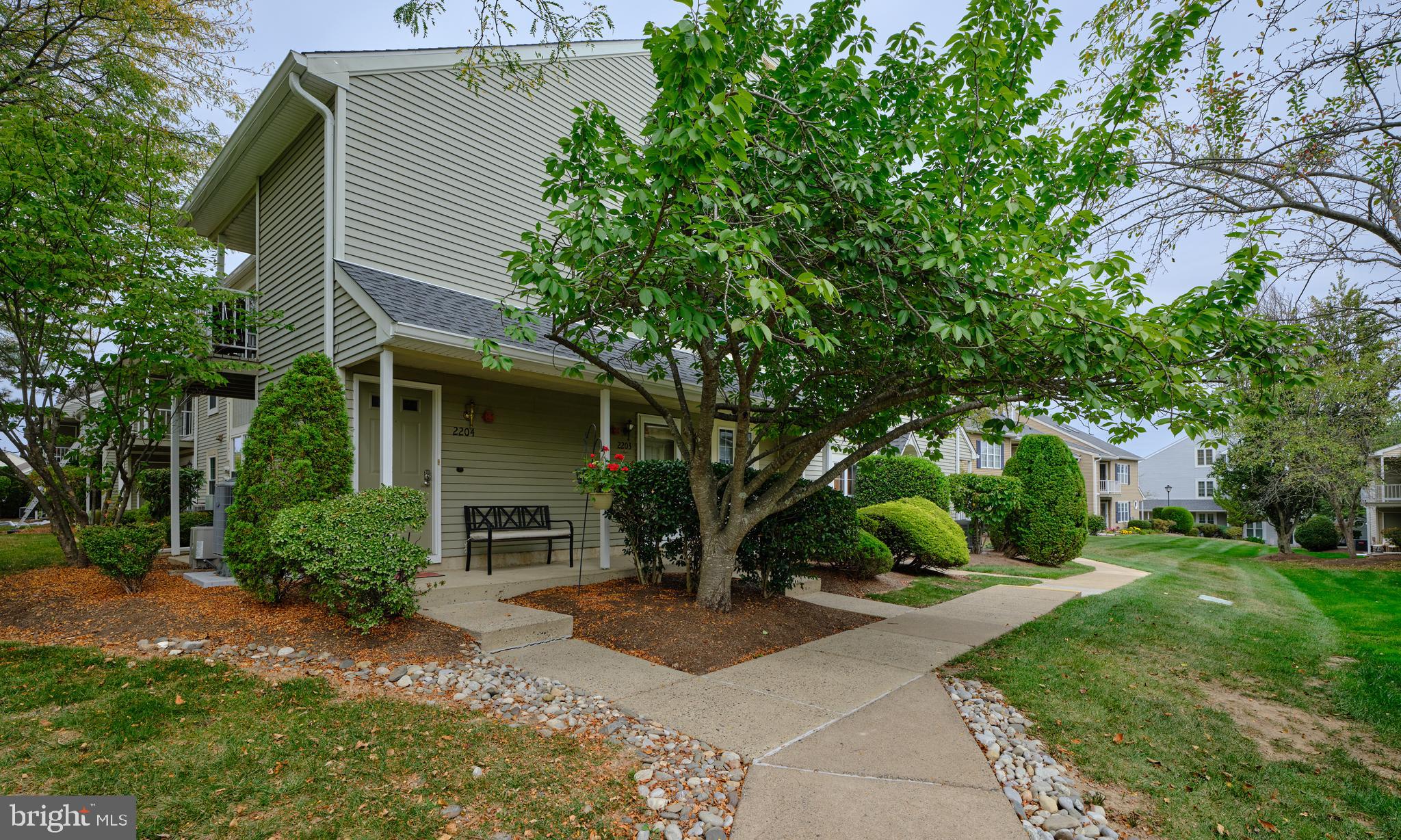 2204 SOCIETY PLACE B2