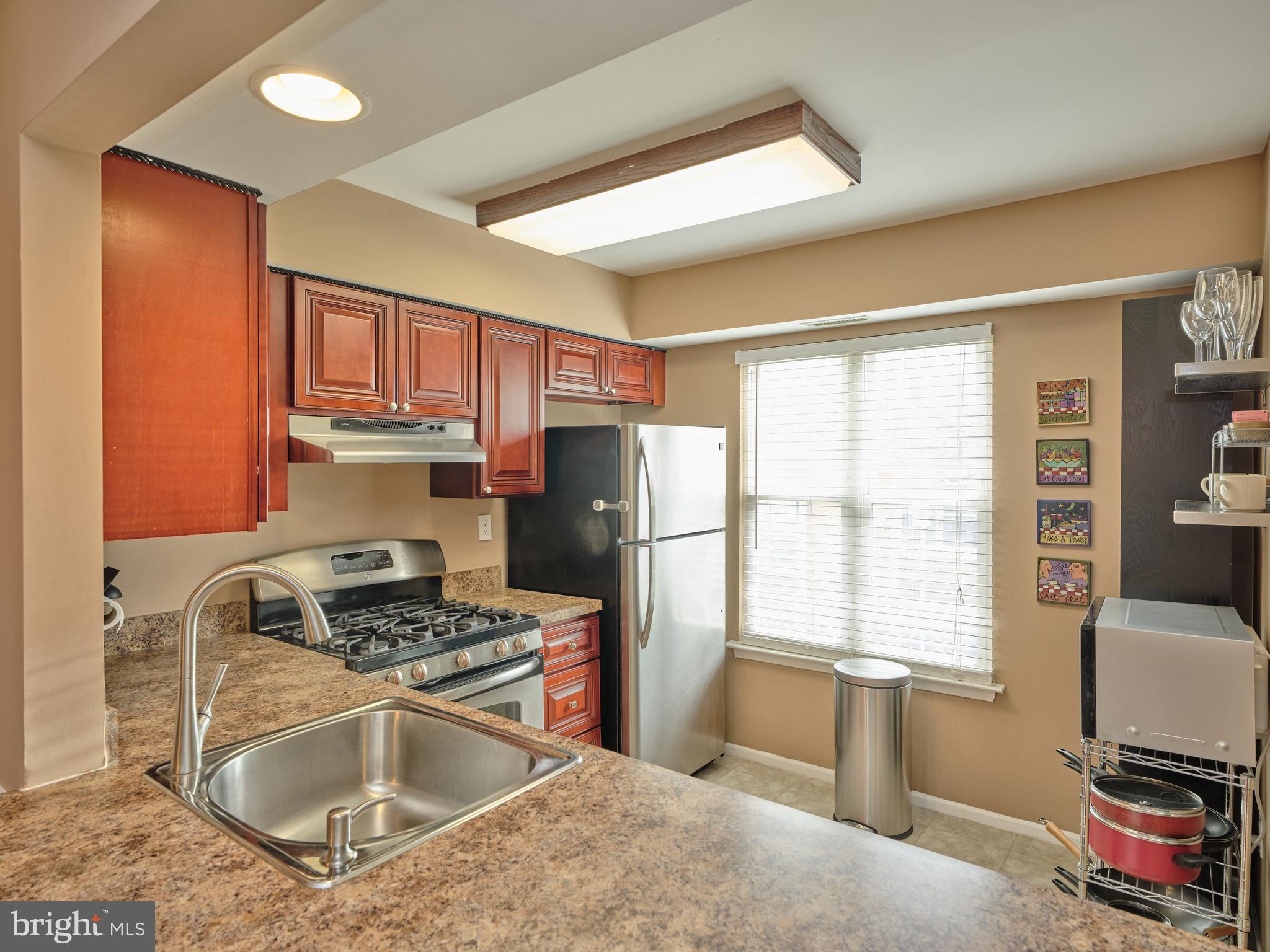 2204 SOCIETY PLACE B2