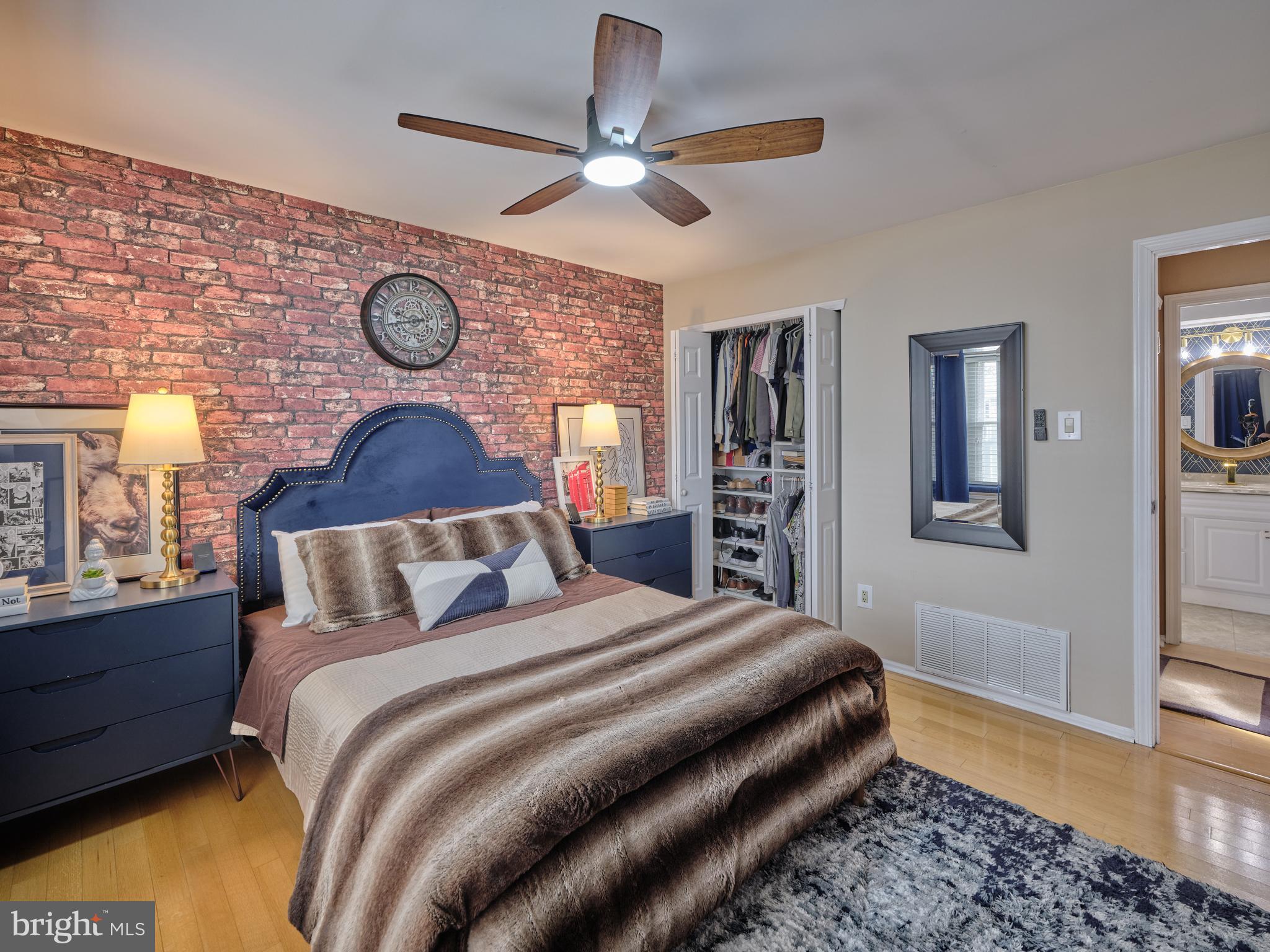 2204 SOCIETY PLACE B2