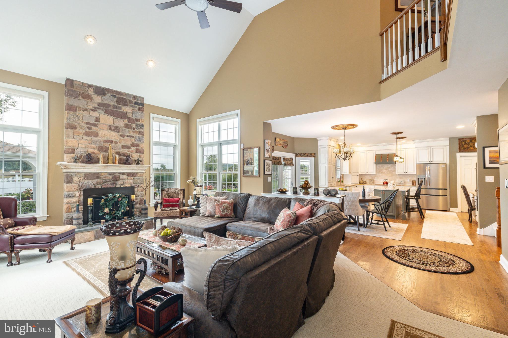 1100 PINEVILLE ROAD