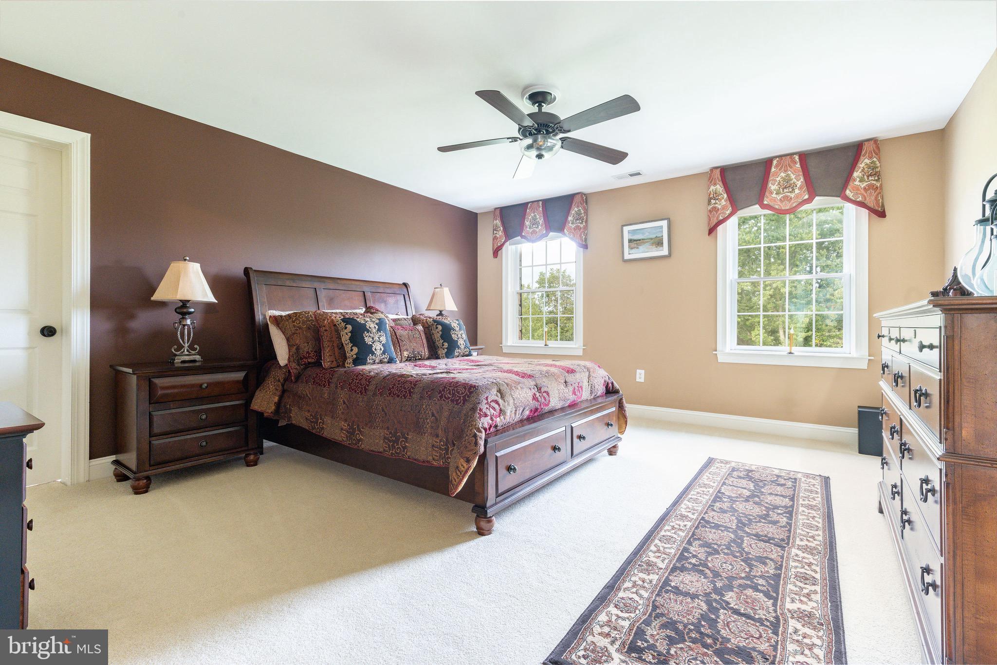 1100 PINEVILLE ROAD