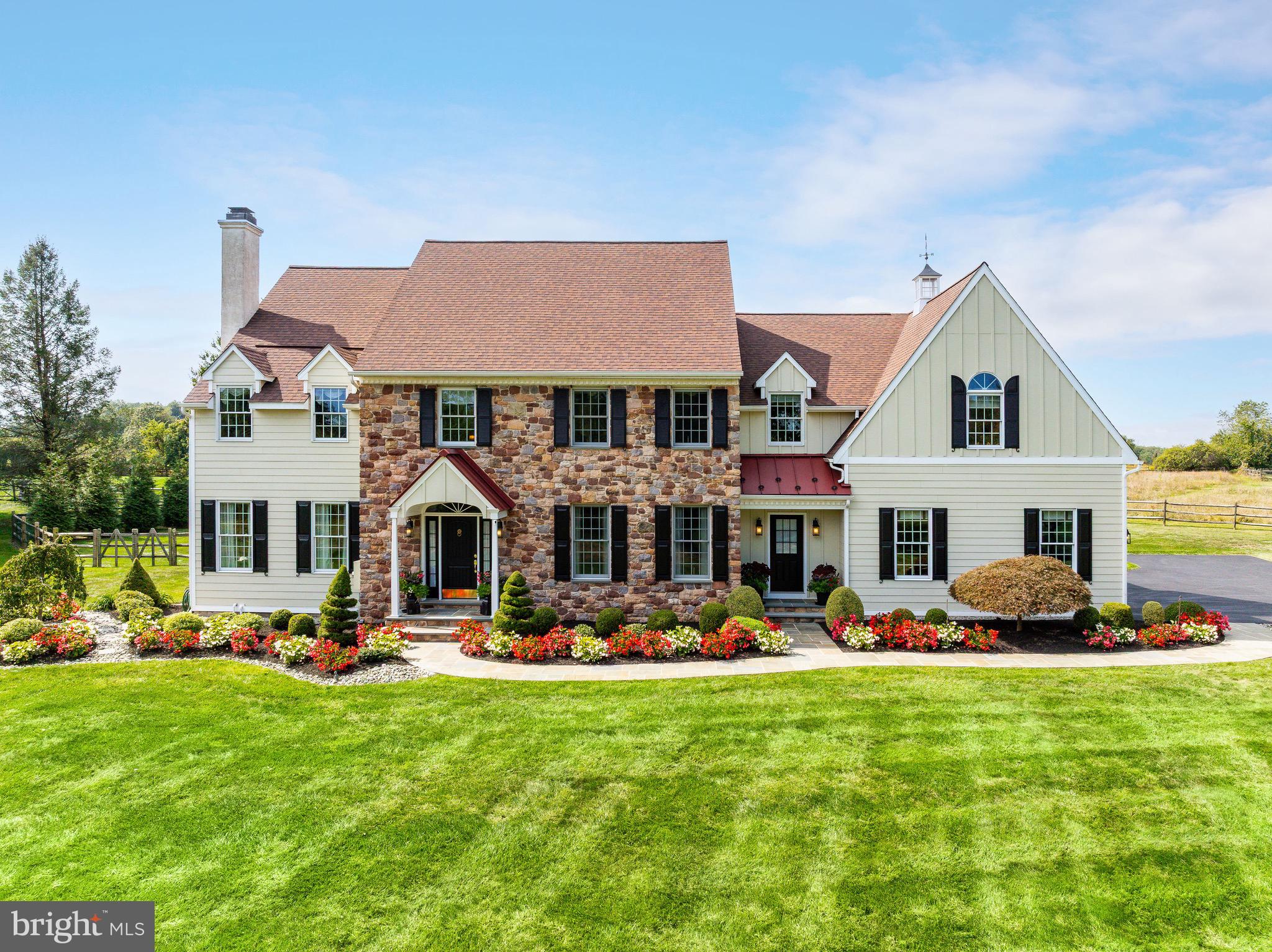 1100 PINEVILLE ROAD