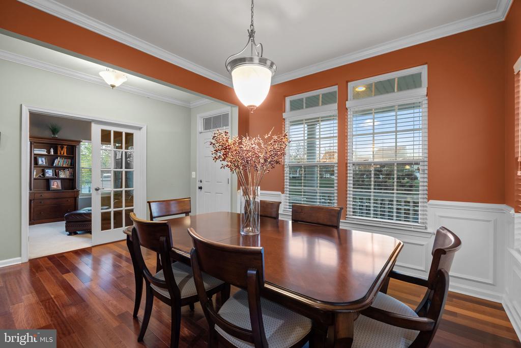 4748 BISHOP CIRCLE