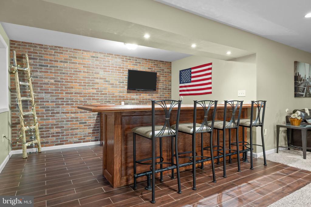 4748 BISHOP CIRCLE