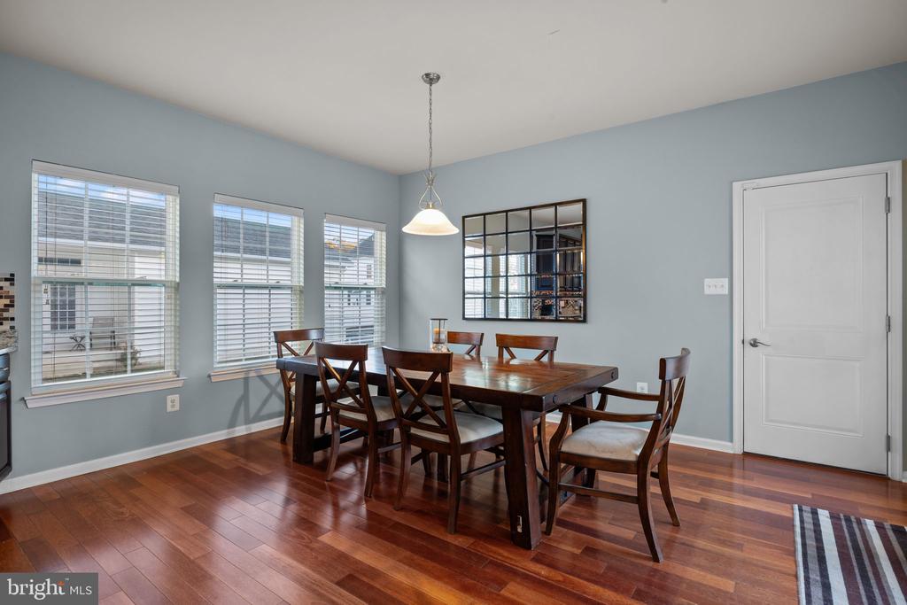 4748 BISHOP CIRCLE