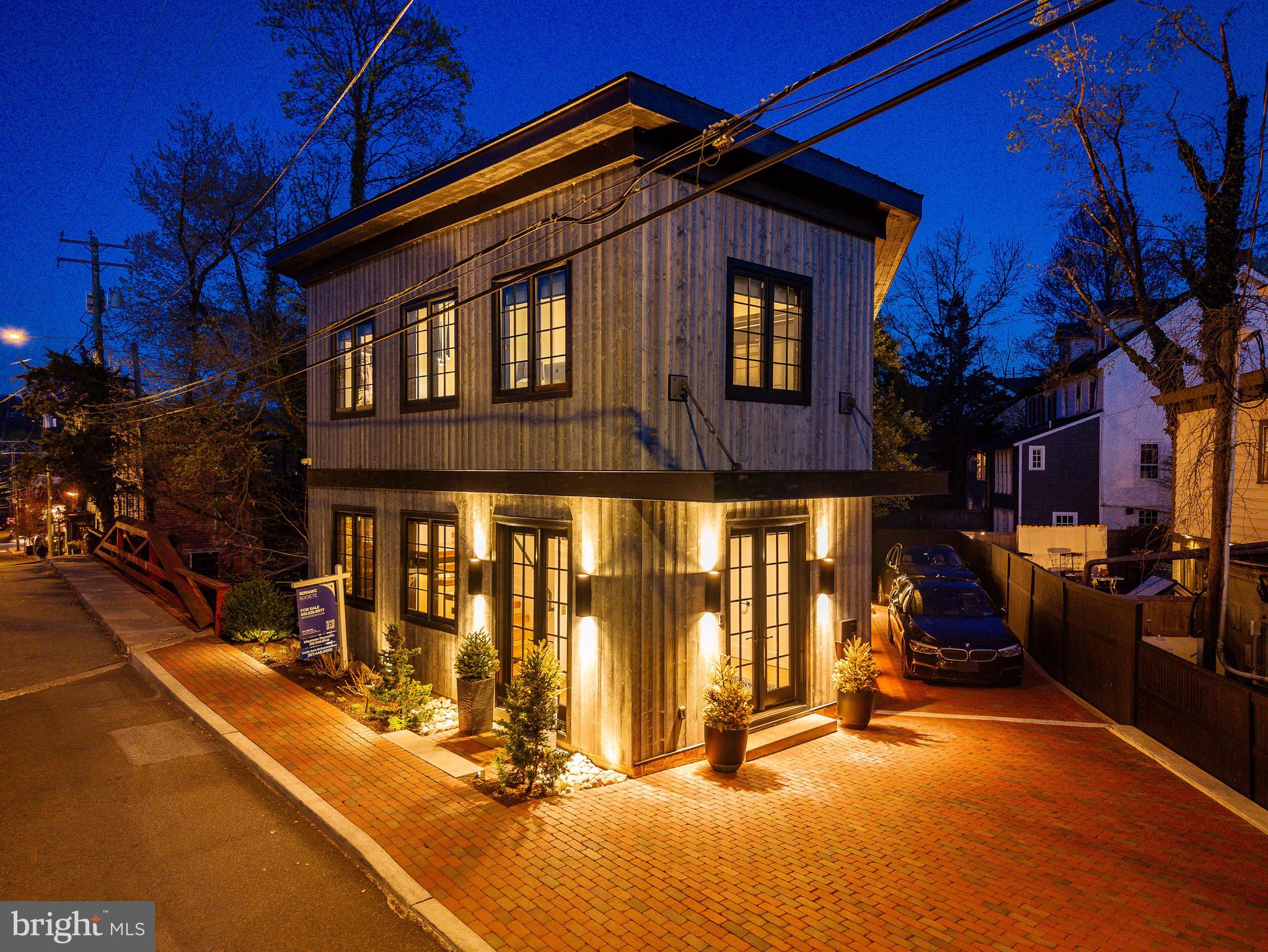 27 W MECHANIC STREET